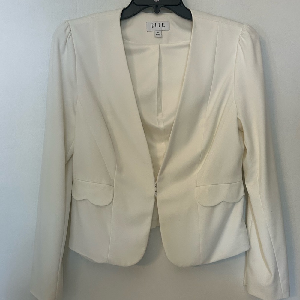 Elle Women’s Sz 10 suit jacket